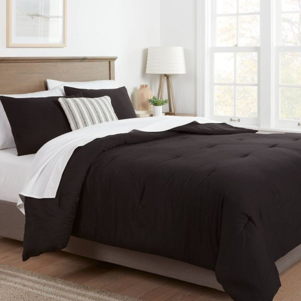 Threshold - Sateen Comforter Set Quilted Year-Round Black - Picture 2 of 4